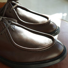 Load image into Gallery viewer, Men's Brown Pebbled Leather Tuscan Moc Boot
