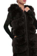 Load image into Gallery viewer, Genuine Polar Fox Fur Vest 90 cm
