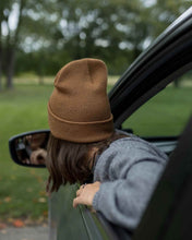 Load image into Gallery viewer, CS104 HAAKWEAR Traditional Silent Cuffed Beanie, Camel Brown

