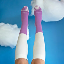 Load image into Gallery viewer, CloudCotton Compression Socks – Colorblock
