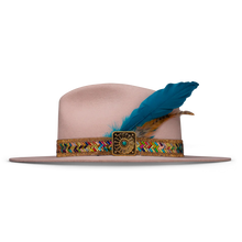 Load image into Gallery viewer, Charlie 1 Horse Lainey Wilson Hillbilly Hippie – Wool Felt Cowgirl Hat
