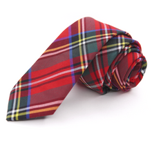 Load image into Gallery viewer, Classic Christmas Men’s Tie
