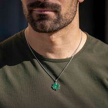 Load image into Gallery viewer, Clover Pendant - Malachite
