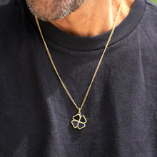 Load image into Gallery viewer, Clover Pendant - 14K Gold Onyx
