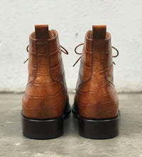 Load image into Gallery viewer, Style: Combat-Cognac
