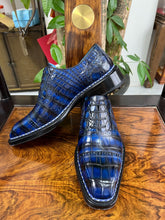 Load image into Gallery viewer, Style: Connoisseur-Blue
