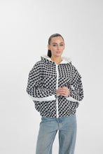 Load image into Gallery viewer, ⇆ Reversible Demi-Season Jacket
