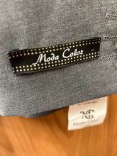 Load image into Gallery viewer, Moda Color Gray Gold Button Double Breasted Turkish Suit
