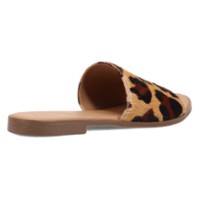 Load image into Gallery viewer, Dingo Tabby - Women&#39;s Sandals
