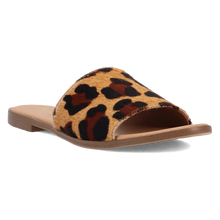 Load image into Gallery viewer, Dingo Tabby - Women&#39;s Sandals
