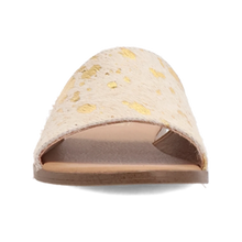 Load image into Gallery viewer, Dingo Moo Moo - Women&#39;s Sandals
