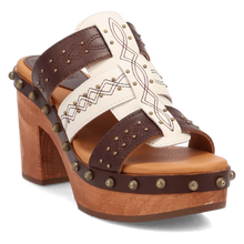 Load image into Gallery viewer, Dingo Chateau - Women&#39;s Wooden Sandals
