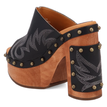 Load image into Gallery viewer, Dingo Free Spirit - Women&#39;s Wooden Sandals
