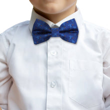 Load image into Gallery viewer, Disney Aladdin Genie Scattered Blue Big Boys&#39; Bow Tie

