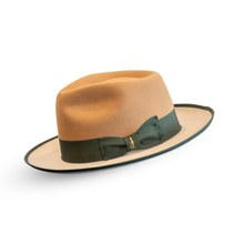 Load image into Gallery viewer, Fox Fedora - Two tone - Camel/Silverbelly
