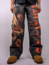 Load image into Gallery viewer, RM201B - Graphic Printed Baggy Jeans
