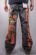 Load image into Gallery viewer, RM201B - Graphic Printed Baggy Jeans

