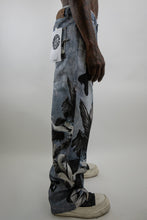 Load image into Gallery viewer, RM204B ART - Graphic Printed Baggy Jeans
