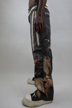 Load image into Gallery viewer, RM203B Castle - Graphic Printed Baggy Jeans
