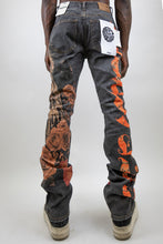 Load image into Gallery viewer, RM201SK - Graphic Printed Stacked Jeans
