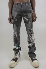 Load image into Gallery viewer, RM204SK - Graphic Printed Stacked Jeans
