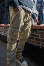 Load image into Gallery viewer, RM207SK -Studded Stacked Cargo Jeans
