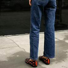 Load image into Gallery viewer, Benihana x Del Toro Women's Red Flower Velvet Slipper II
