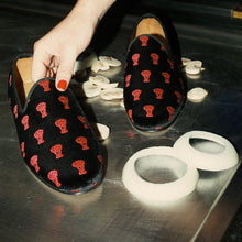 Load image into Gallery viewer, Benihana x Del Toro Women's Red Flower Velvet Slipper II

