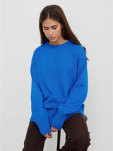 Load image into Gallery viewer, Drop-Shoulder Wide-Edges Sweater | NCS
