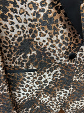 Load image into Gallery viewer, Moda Color Exclusive Cheetah Print Turkish Slim Fit 3-Piece Tuxedo Suit
