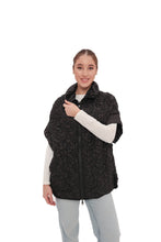 Load image into Gallery viewer, ⇆ Reversible 2 in 1 Loft Vest in Black
