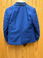 Load image into Gallery viewer, Kids World of USA Blue Floral/Brocade Print 5-Piece Boys Suit
