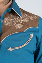 Load image into Gallery viewer, Ladies Cotton Blue Embroidery Western Shirt With Suede
