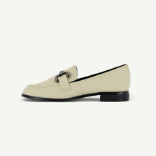 Load image into Gallery viewer, GEORGINA: CLASSIC LOAFER - ECRU
