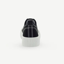 Load image into Gallery viewer, COURT ROYALE: VULCANIZED COURT SHOE - BLACK/WHITE
