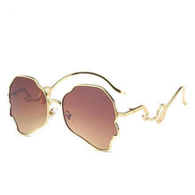 Load image into Gallery viewer, Eccentric Wavy Frame Sunglasses
