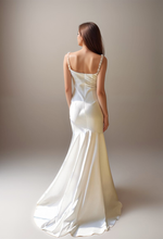 Load image into Gallery viewer, Goddess Style Pearl Beaded Spaghetti-straps Mermaid Satin wedding dress small train

