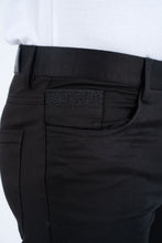 Load image into Gallery viewer, Slade Men&#39;s Black Relaxed Fit Stretch Pants
