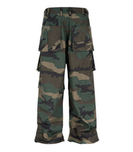 Load image into Gallery viewer, ACTIVE CAMO CARGO PANTS
