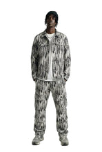 Load image into Gallery viewer, Vetiver Men's Tapestry Cargo Pants
