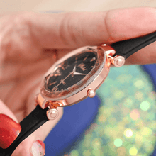 Load image into Gallery viewer, Women Watches Luxury Brand Ladies Watch Quartz Watch Women Wrist Watch Hands Fashion Watches For Women and Girls With Flurocent Details
