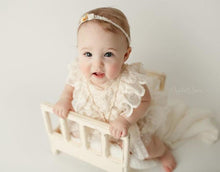 Load image into Gallery viewer, Modern Newborn Baby Girl Flower Lace Romper Bodysuit Jumpsuit Tutu Dress Outfit Clothes Made for Little Prinsess girls between 0-24Months
