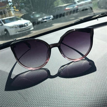 Load image into Gallery viewer, Luxury Modern Elegant Lady  Sunglasses WIth  Cat Eye Women Eyewear  Plastic Frame Clear Lens With  UV400 Protection
