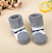 Load image into Gallery viewer, 1 Pair Newborn Cotton Striped Warm Slippers Socks For Baby Girls And Boys Very Comfortable And Soft Material

