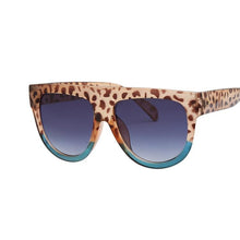 Load image into Gallery viewer, Retro Vintage Oversized Women Retro Luxury Big Frame Lady Retro Sunglasses With Eyewear UV400 Protection
