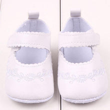 Load image into Gallery viewer, Black Soft Newborn Baby Girl Shoes Prewalker First Walkers Lovely Sneakers Infant Kids Girls Princess Shoes
