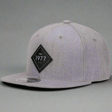 Load image into Gallery viewer, Vintage 1977 Snapback Cap
