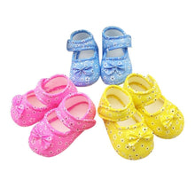 Load image into Gallery viewer, Baby Girl Shoes Soft Sneaker Kids Flowers Printed Newborn Cloth Shoes Lightweight And Breathable Shoe
