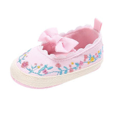 Load image into Gallery viewer, First Walkers Baby Girls Soft Soled Anti-Slip White Bow Shoe Luxury Stylish Shoes For Baby Girl Perfect Gift
