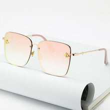 Load image into Gallery viewer, New Fashion Lady Oversize Rimless Square Bee Sunglasses For Women  With Small Bee Glasses Design Gradient Sunglasses With UV400
